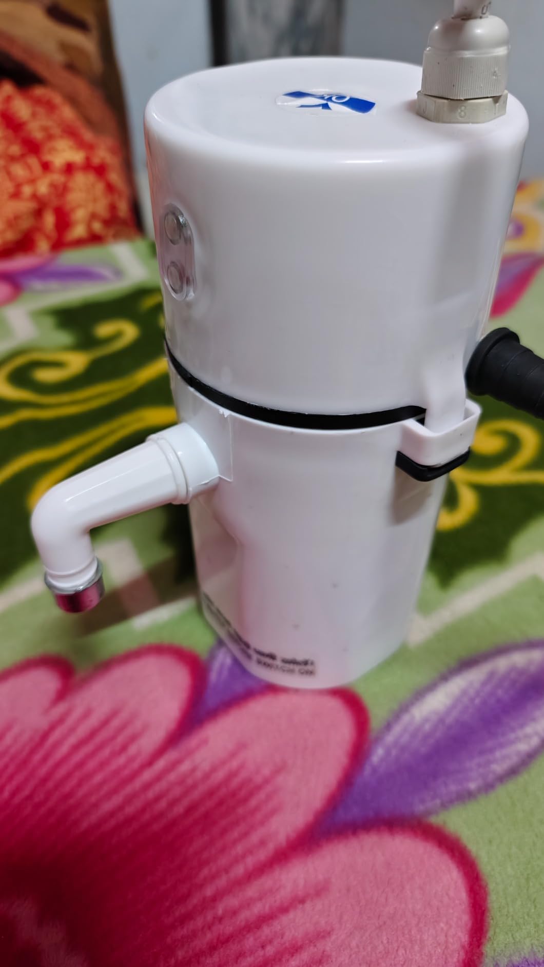 Instant Mini Water Heater (Geyser) – Hot Water in Seconds, Super Portable